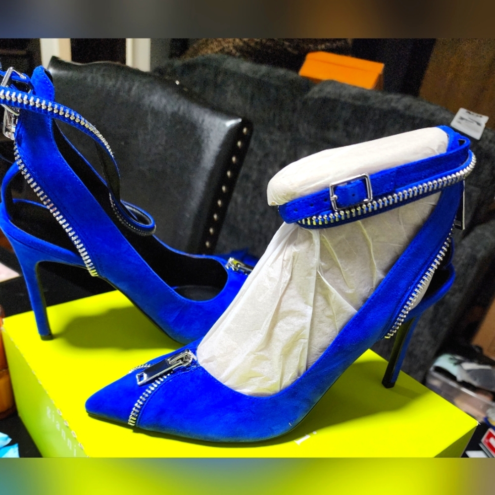 Gianni Bini, royal blue suede size 10